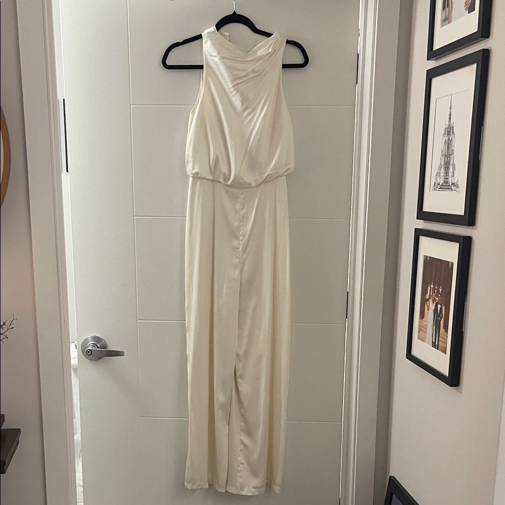 Abercrombie & Fitch Elegant White Sleeveless Jumpsuit (satin)